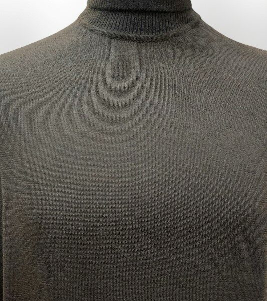 Jurta Maglia dolcevita BR3-07 Colore marrone